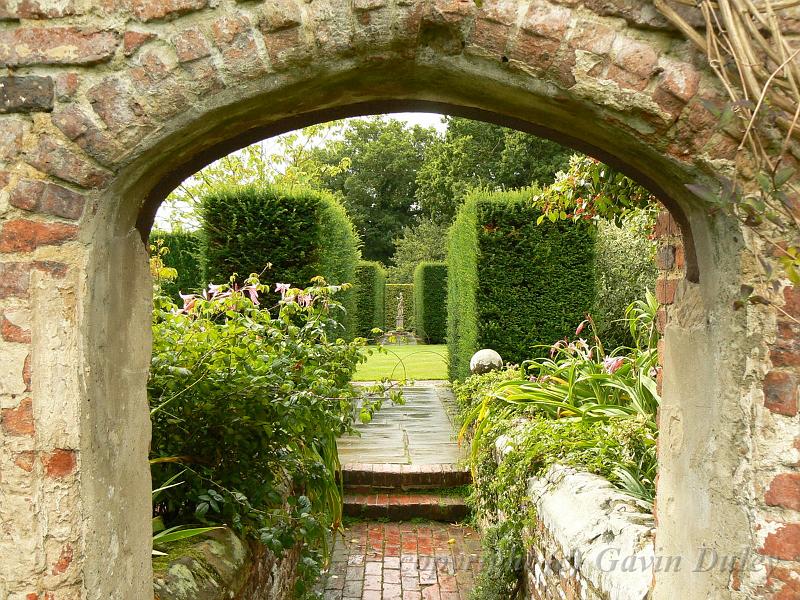 Sissinghurst Castle gardens P1120667.JPG